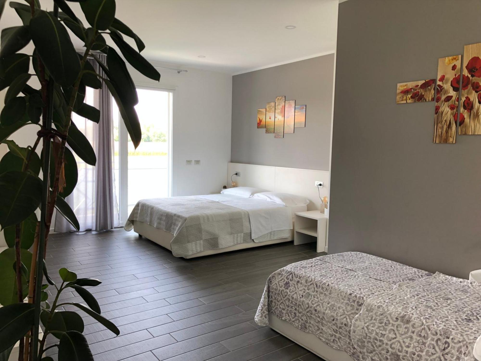 B&B Villa Del Lago Desenzano del Garda Exteriör bild